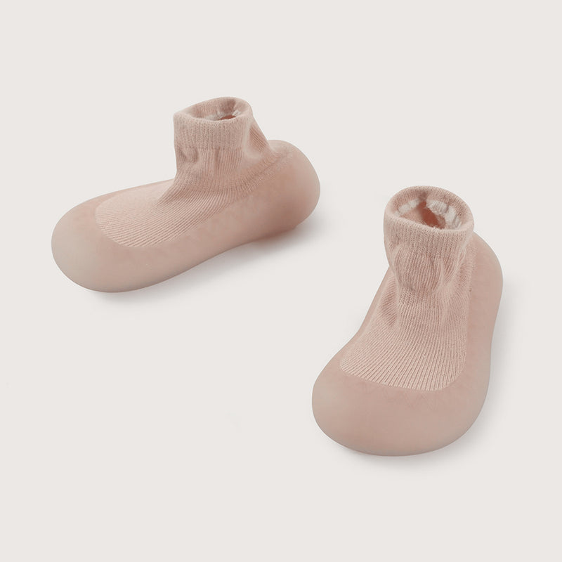 Calcetin con suela de silicona rosado de niña