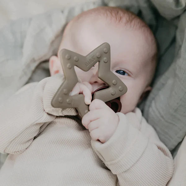 Mordedor Estrella Bibs | Sage