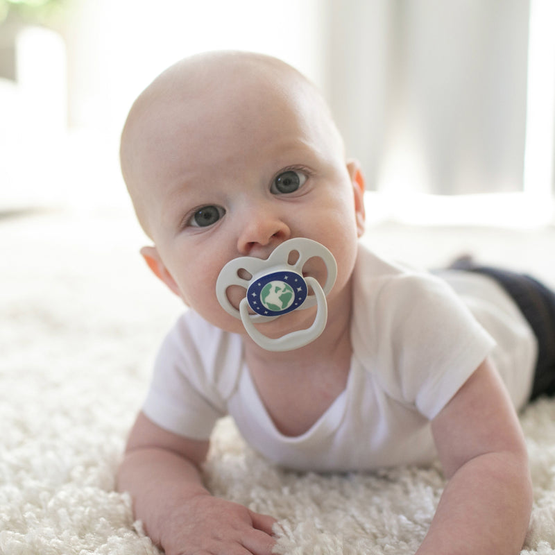 Chupete Advantage de Noche, Naturaleza Púrpura 0-6M, 2UN Dr. Brown's