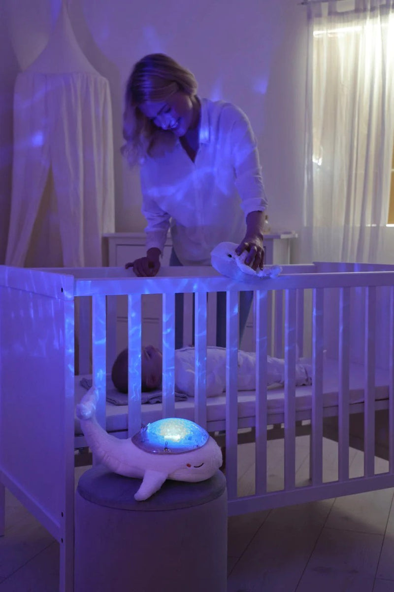Proyector de Luz y Sonido Cloud b Tranquil Whale – Color Blanco
