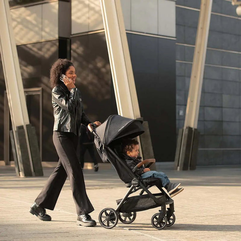 Coche Paseo TRVL LX Caviar Nuna
