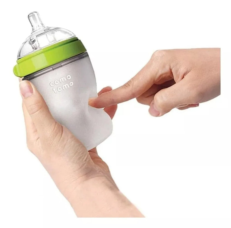 Mamadera Verde 250 ML - Comotomo